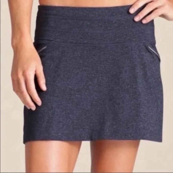 ATHLETA Relay Grip Skort Shorts in Gray & Yellow Size Small - Picture 2 of 5